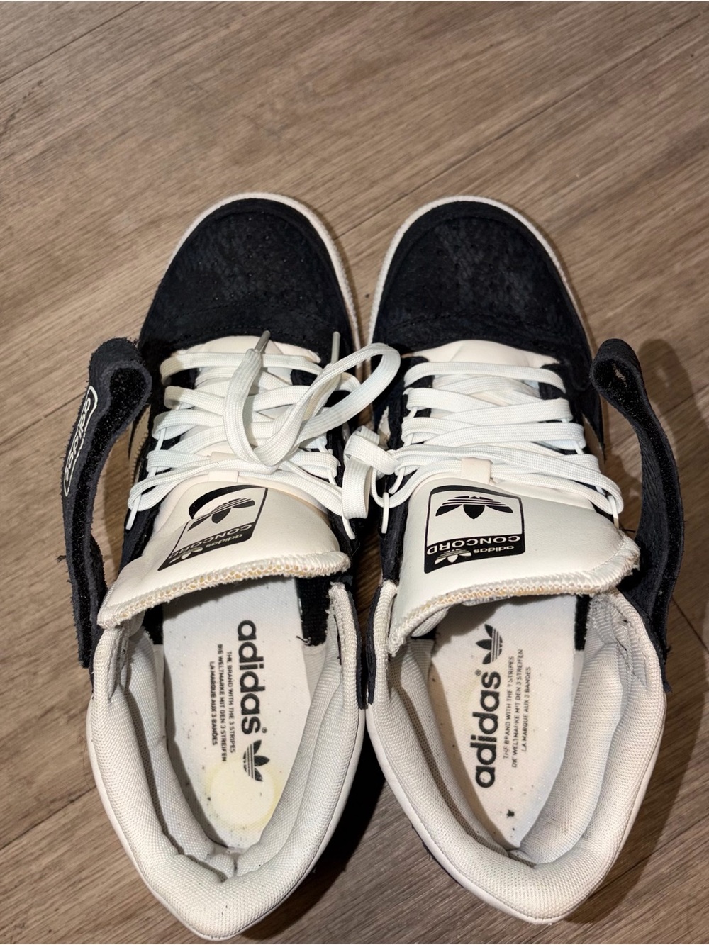 Adidas Concord Men’s High-Top Sneakers in Navy, Black, and White size 8 - Picture 5 of 13